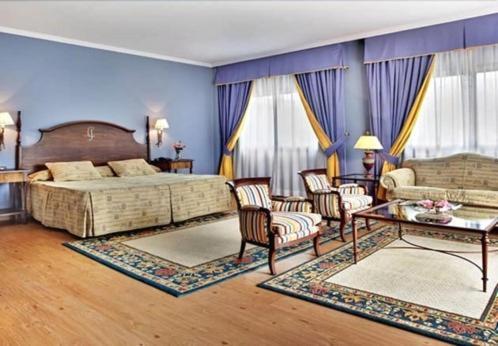Hospedium Hotel Dona Mafalda De Castilla Plasencia Ngoại thất bức ảnh