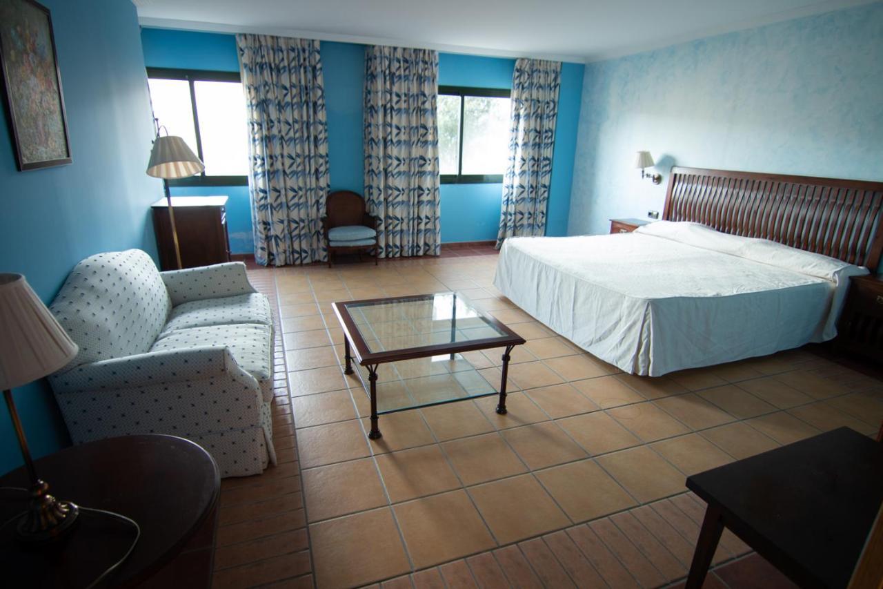 Hospedium Hotel Dona Mafalda De Castilla Plasencia Ngoại thất bức ảnh