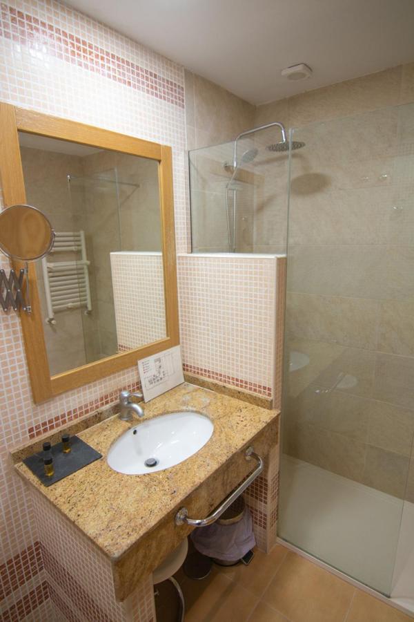 Hospedium Hotel Dona Mafalda De Castilla Plasencia Ngoại thất bức ảnh